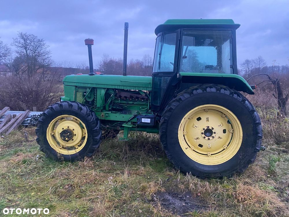 John Deere 3040 - 2
