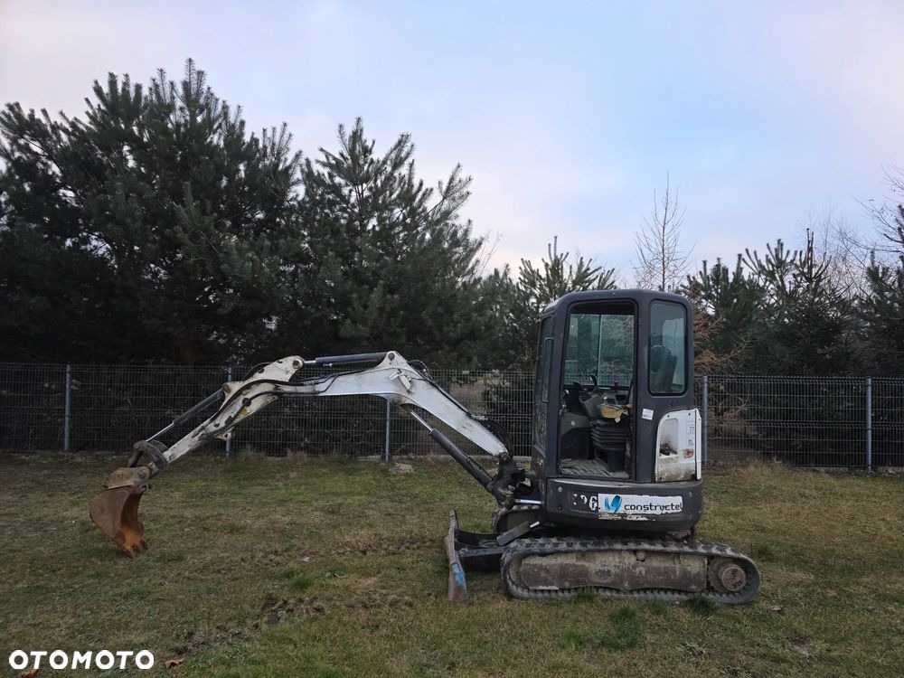 Bobcat E26 - 3