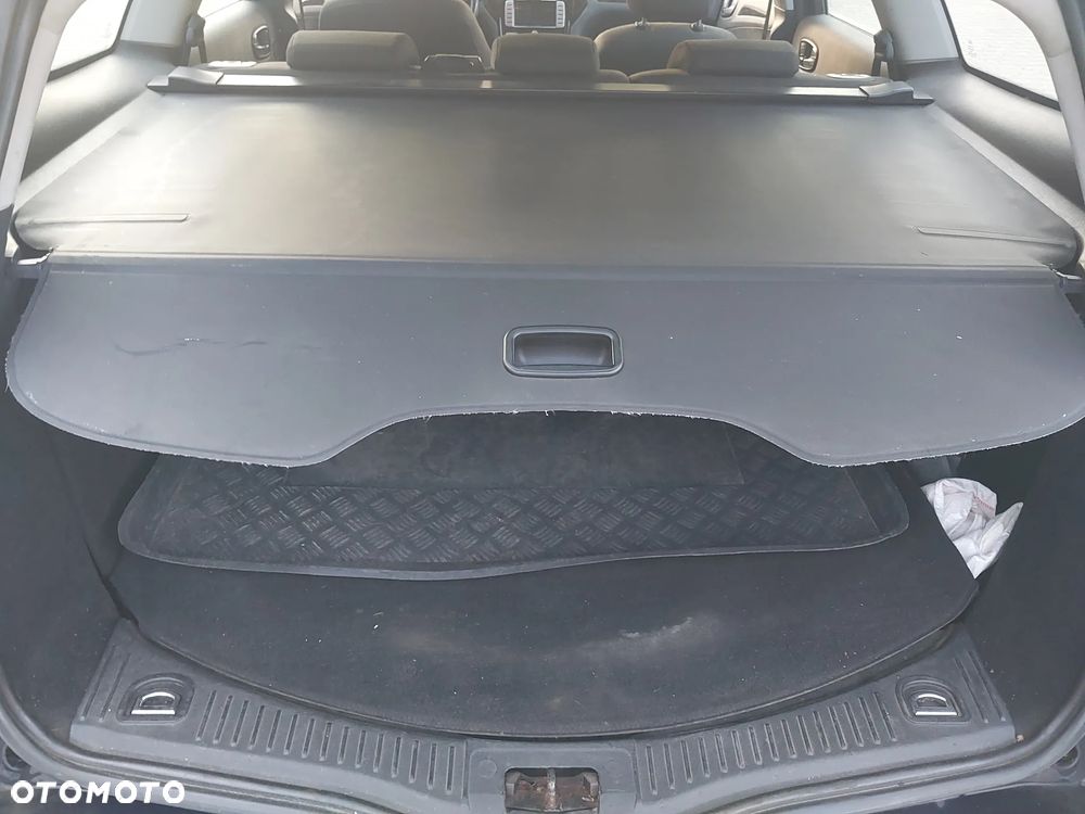 Ford Mondeo Mk4 MK IV GHIA KOMBI silnik 2.0 TDCI 130KM skrzynia biegów 6B sprzęgło dwumasa drzwi lewe prawe klapa zderzak tył tylny lusterko błotnik kolor V6 hak holowniczy grzane fotele przewody pompa wspomagania podsufitka blenda osłona maglownica zwrotnica tłumik wydech boczek drzwi szyba mechanizm szyba kokpit pulpit zegary zestaw startowy silnika sterownik wiązka CAŁY NA CZĘŚCI WSZYSTKIE CZĘŚCI - 35