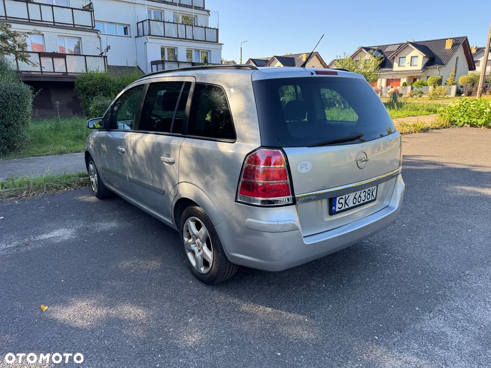 Opel Zafira 1.9 CDTI Elegance - 4
