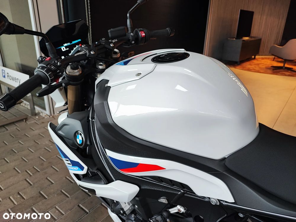 BMW S - 14