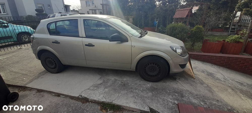 Opel Astra - 1