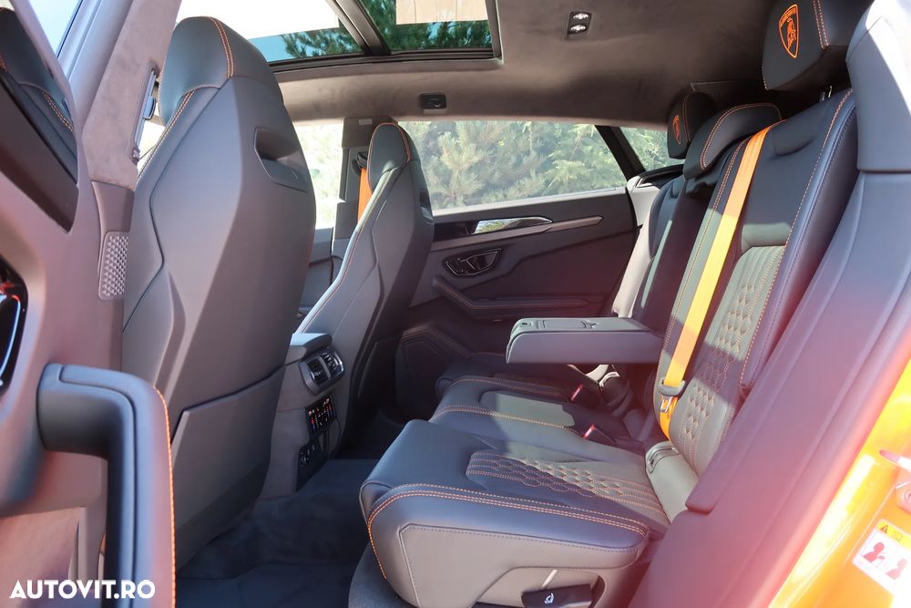 Lamborghini URUS - 24