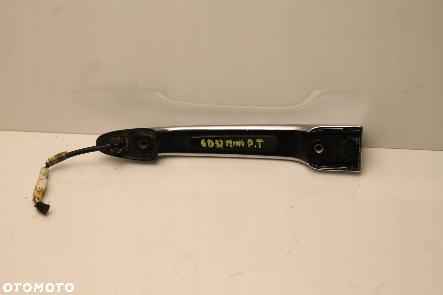 MINI CLUBMAN R55 KLAMKA KLAPY BAGAŻNIKA PRAWA PRAWY TYŁ 7167496 CHROM - 3
