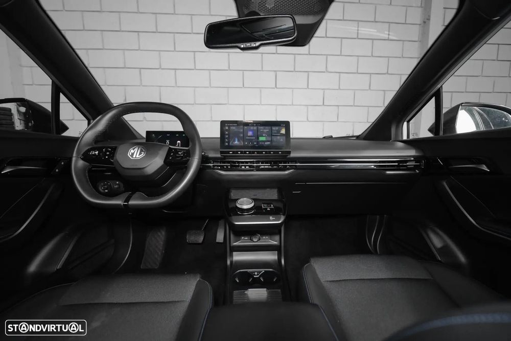 MG MG4 77 kWh Extended Range Luxury - 41