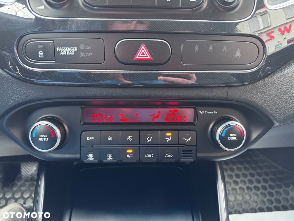 Kia Carens 1.6 GDI M - 30