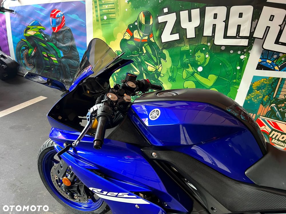 Yamaha YZF - 16
