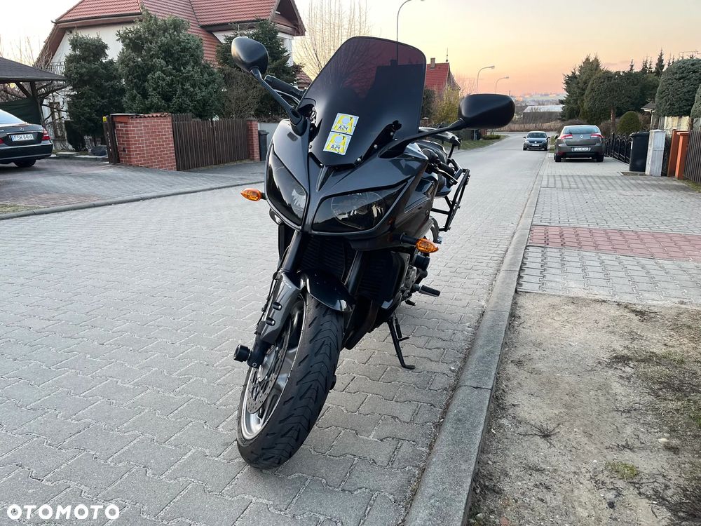 Yamaha FZ - 7