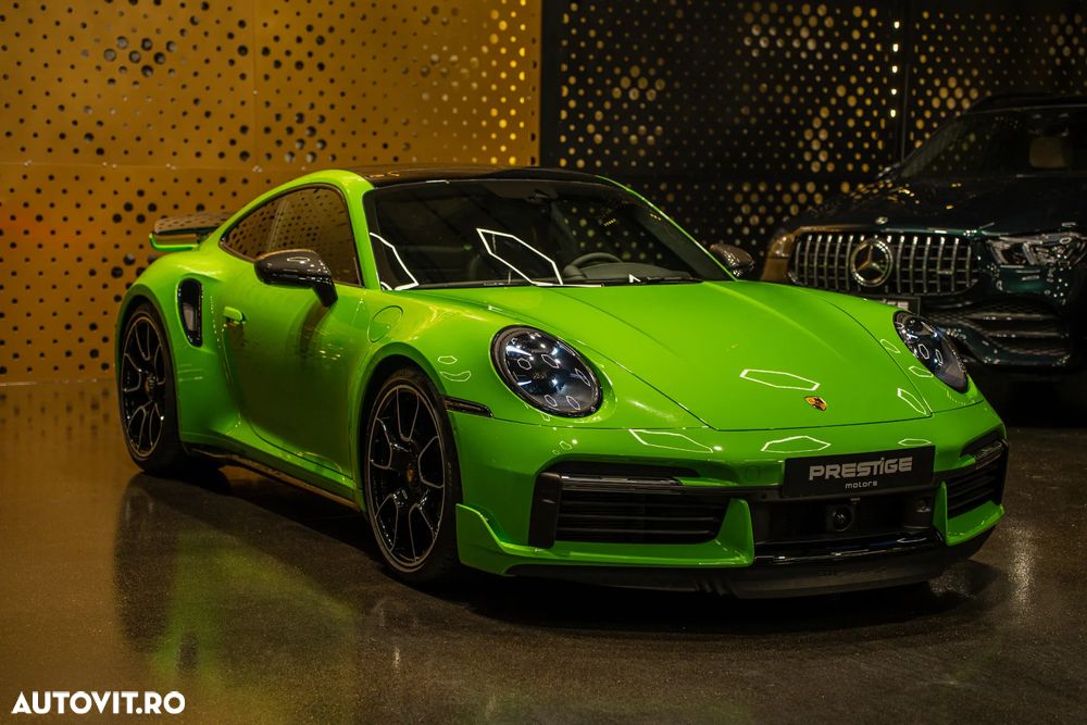 PORSCHE 911 2024 — imagine 3
