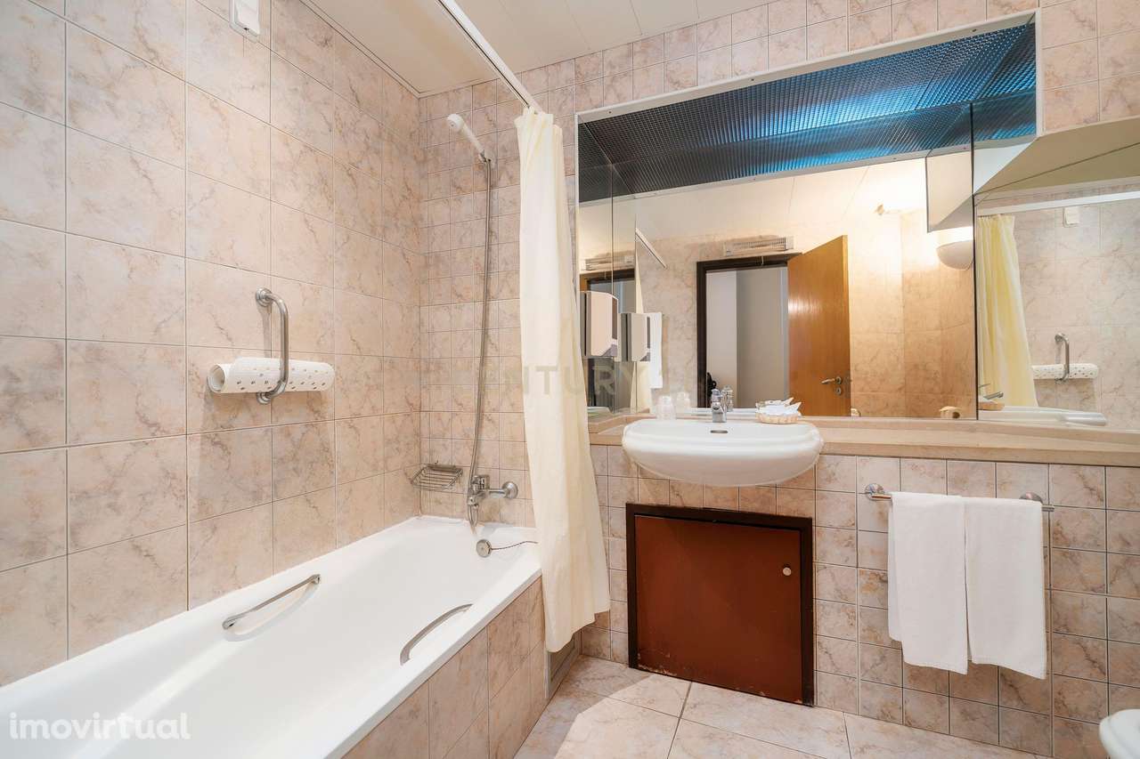 Fabuloso Estúdio T0 no centro de Albufeira em condomínio privado. - Grande imagem: 3/22