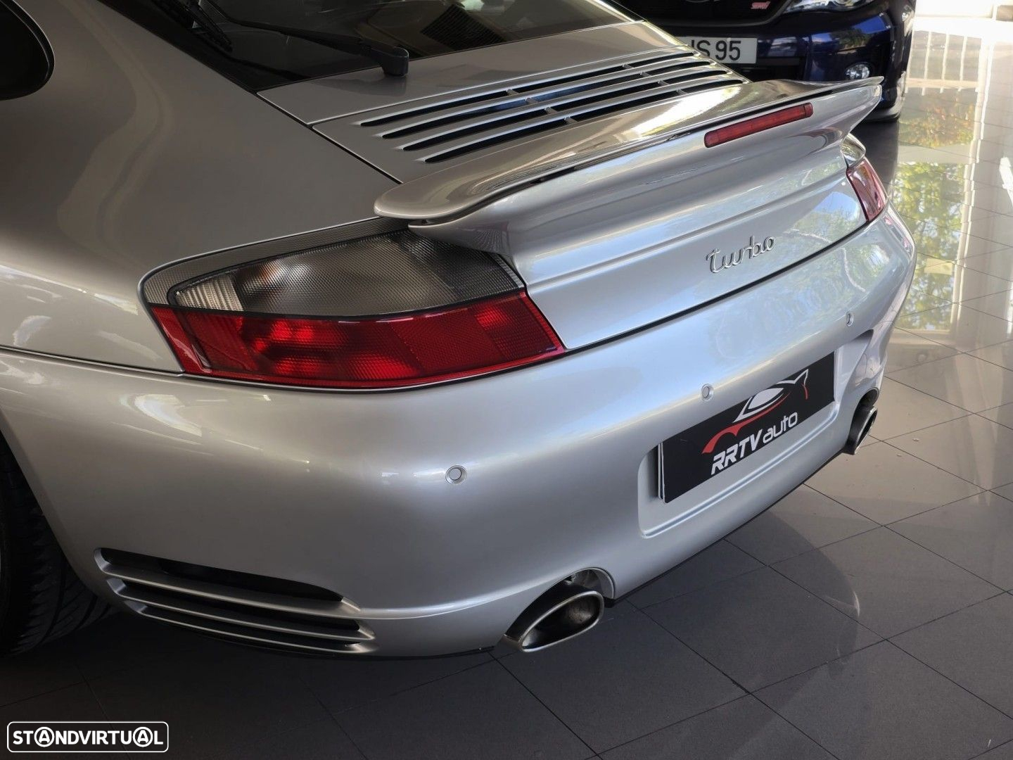 Porsche 911 (996) Turbo - 17