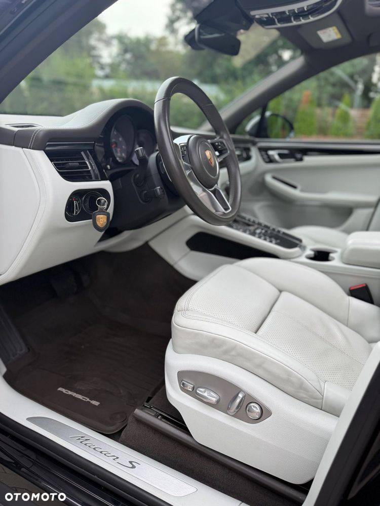 Porsche Macan - 26