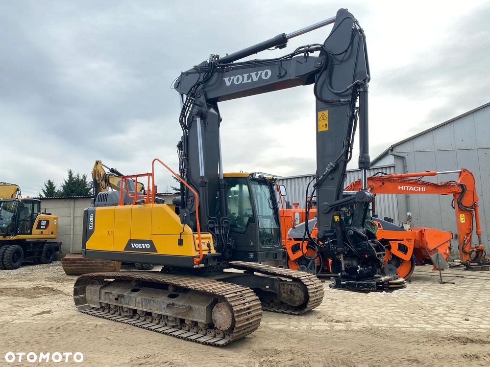Volvo EC220EL, 4400 MTH, ROTOTILT, RAMIĘ 3X ŁAMANE, 2019 ROK, - 26