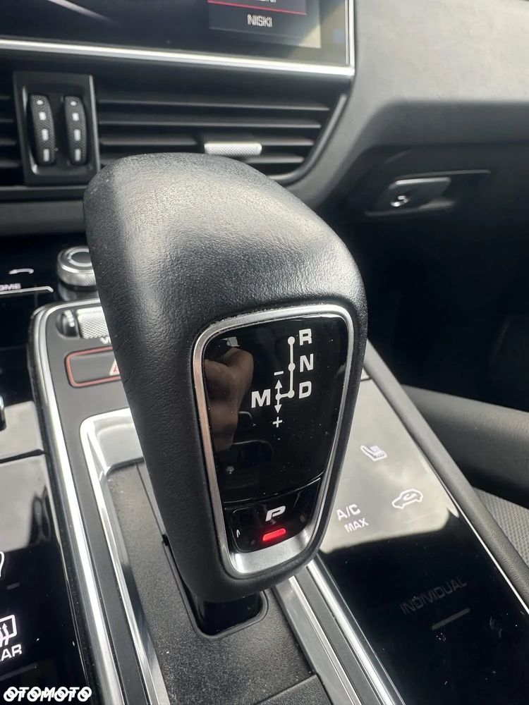 Porsche Cayenne Standard - 33