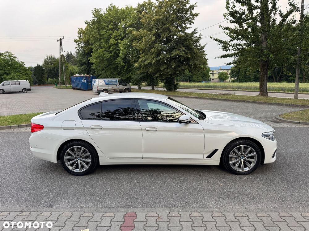 BMW Seria 5 530e xDrive M Sport Edition - 6