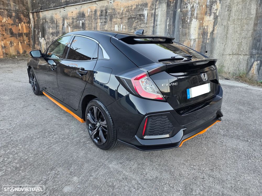 Honda Civic 1.0 i-VTEC Executive Premium - 10