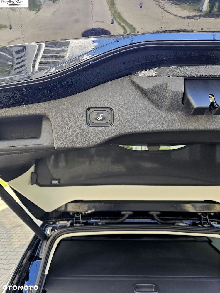 Ford Mondeo 2.0 Hybrid Titanium - 32