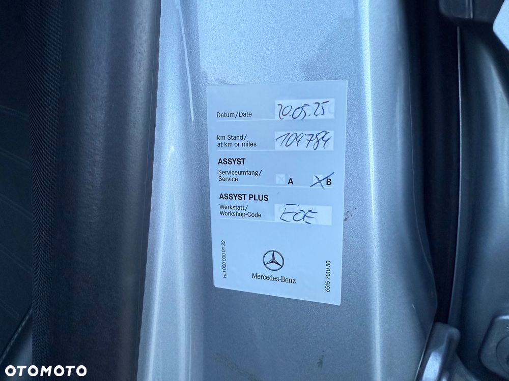 Mercedes-Benz Klasa C 220 d 4Matic T 9G-TRONIC AMG Line - 25