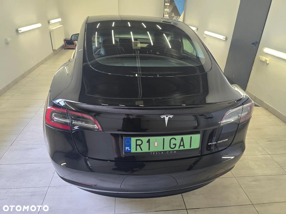 Tesla Model 3 Long Range AWD - 4