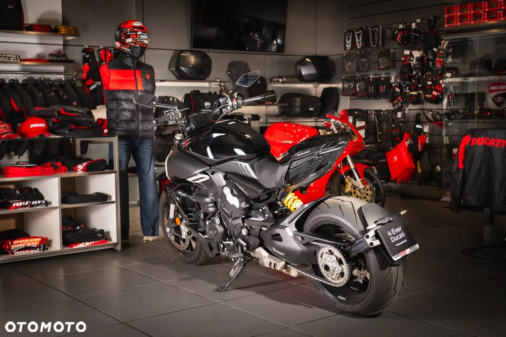 Ducati Diavel - 4