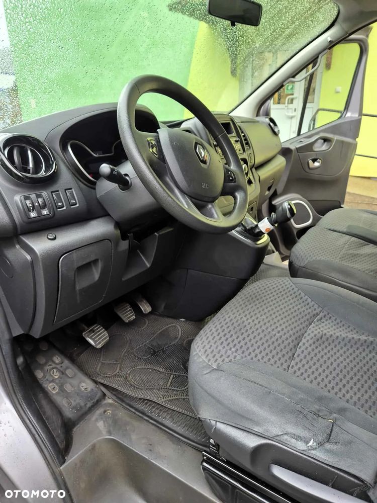Renault Trafic - 10