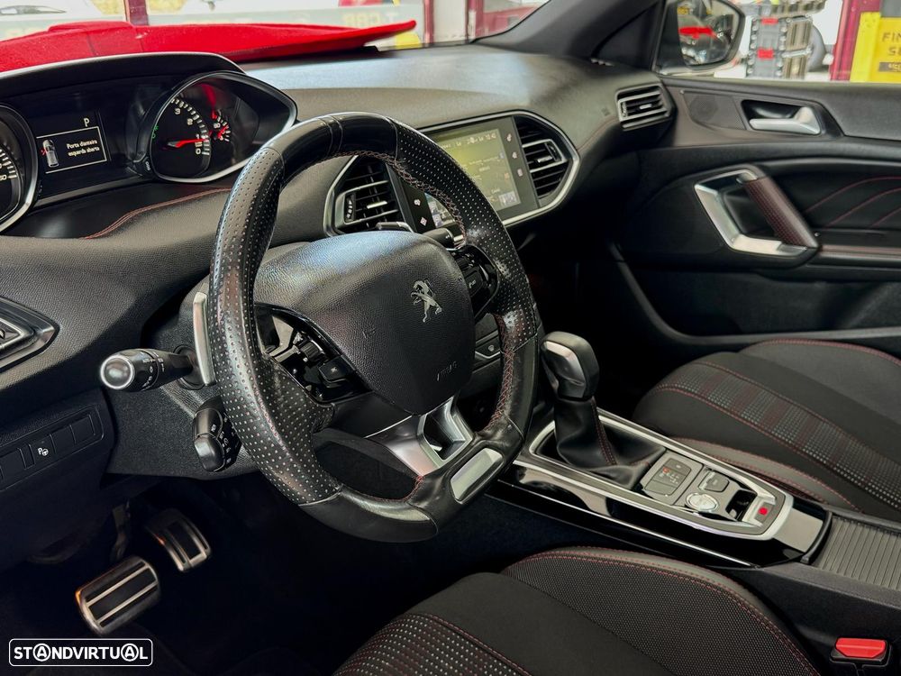 Peugeot 308 PureTech 130 GPF EAT8 Stop & Start GT Pack - 4