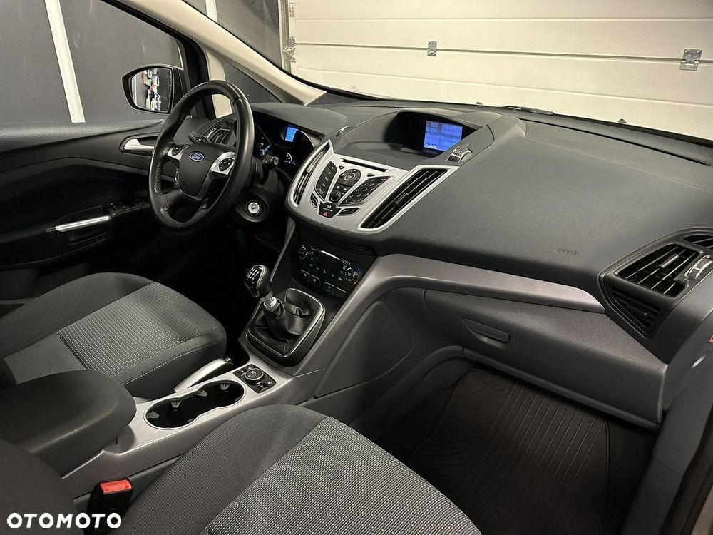 Ford Grand C-MAX - 9