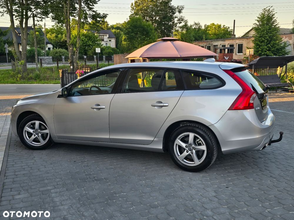 Volvo V60 D4 Momentum - 15