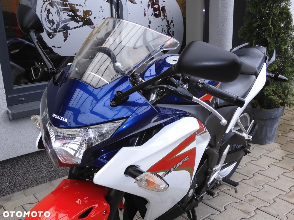 Honda CBR - 17