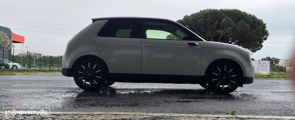 Honda e Advance (17") - 16