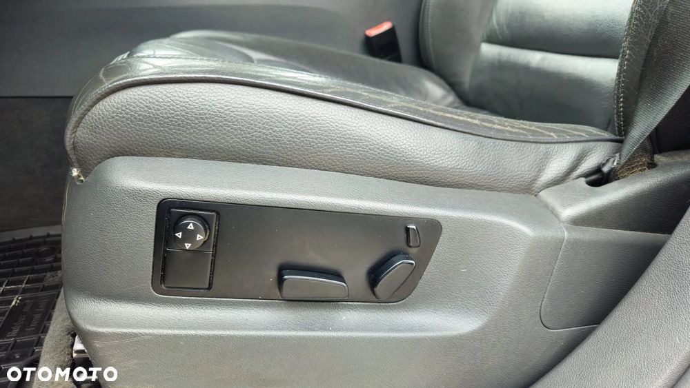 Volkswagen Touareg 4.2 V8 Tiptr - 20