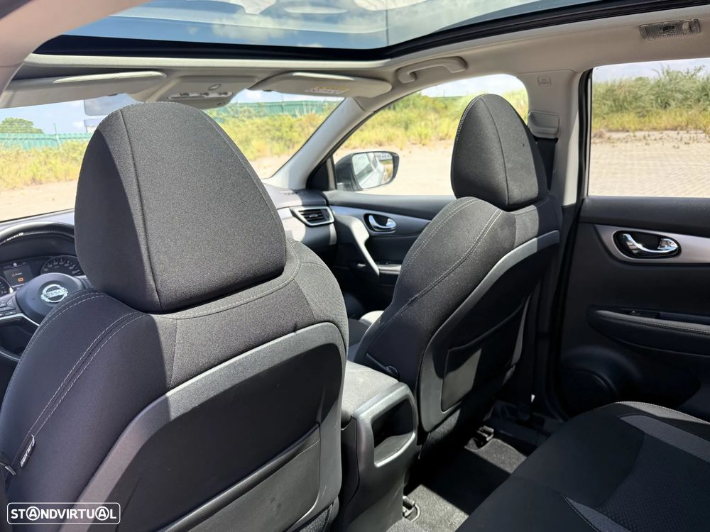 Nissan Qashqai 1.2 DIG-T N-Connecta 18 Xtronic - 38