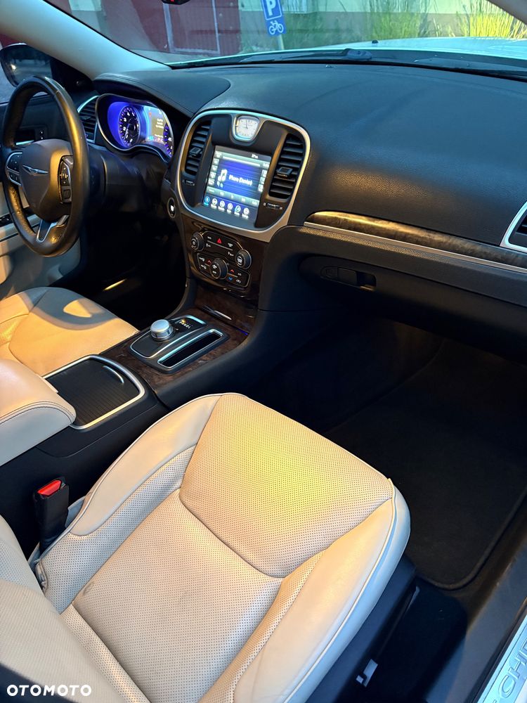 Chrysler 300 - 2