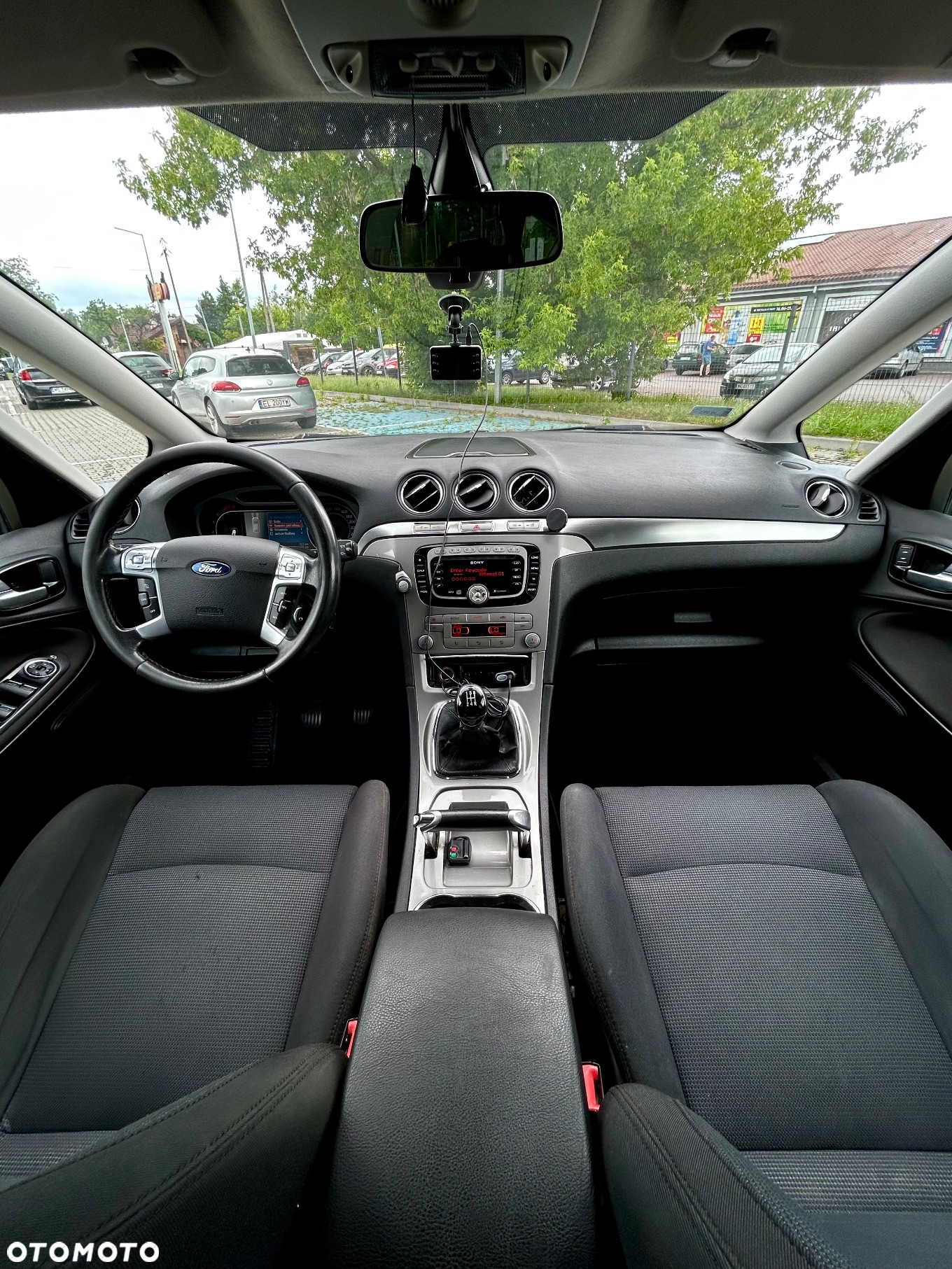 Ford S-Max - 10