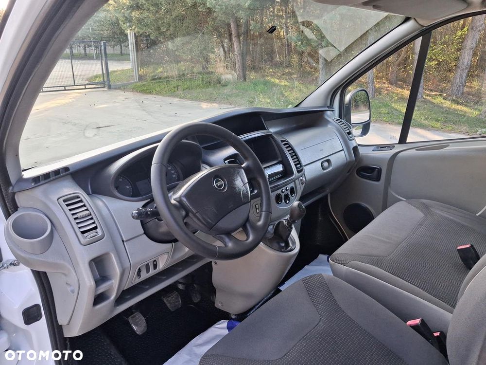 Opel Vivaro - 16