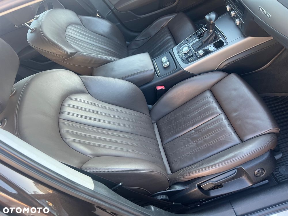 Audi A6 Allroad - 32