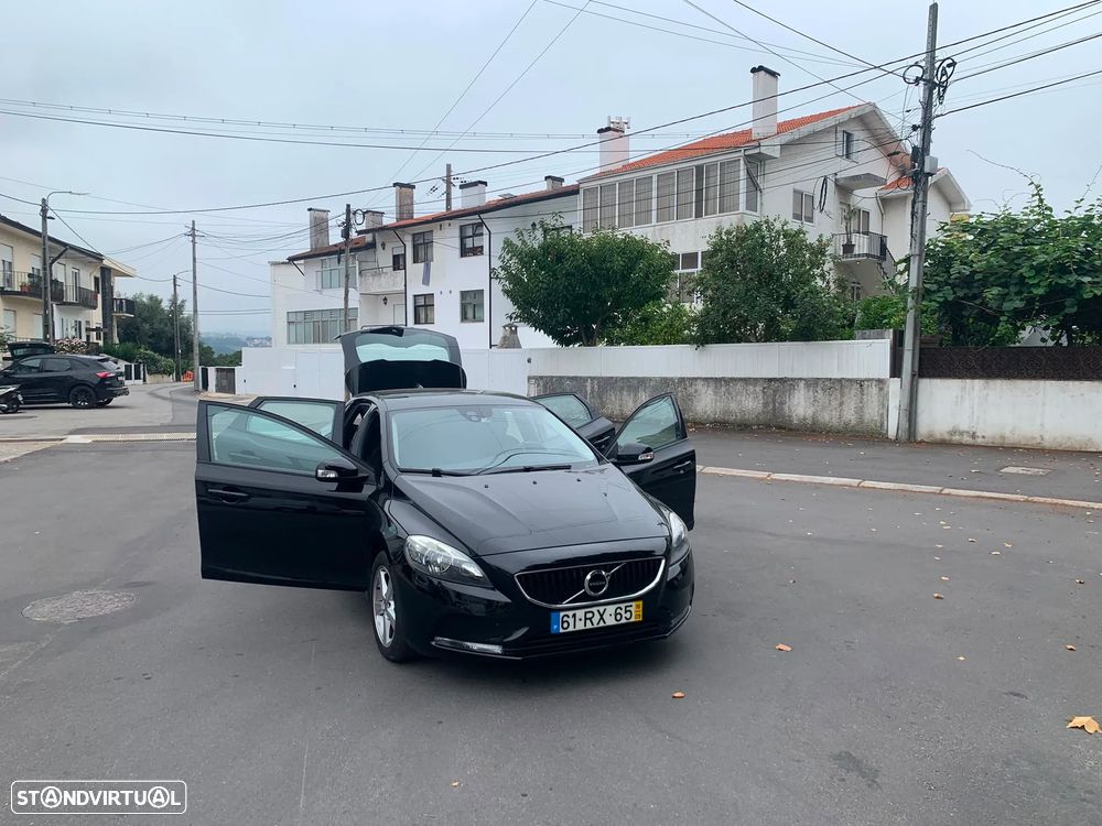 Volvo V40 2.0 D2 Inscription - 2