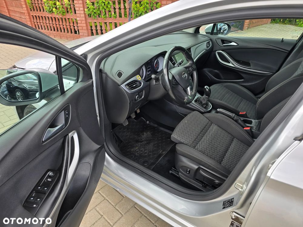 Opel Astra - 8