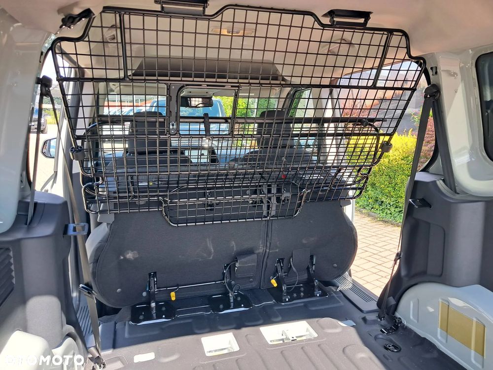 Ford Transit Courier Trend - 29