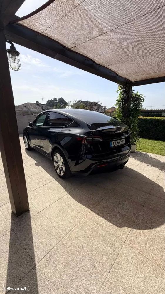 Tesla Model Y Long-Range RWD - 8
