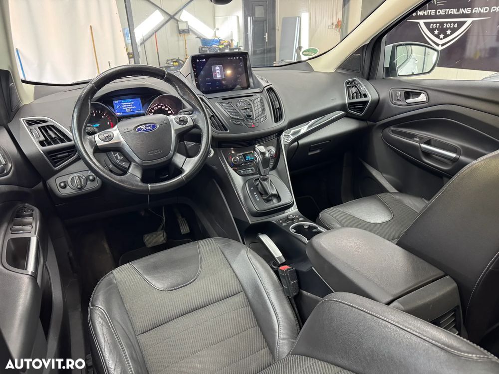 Ford Kuga 2.0 TDCi 4x4 Aut. Titanium - 5