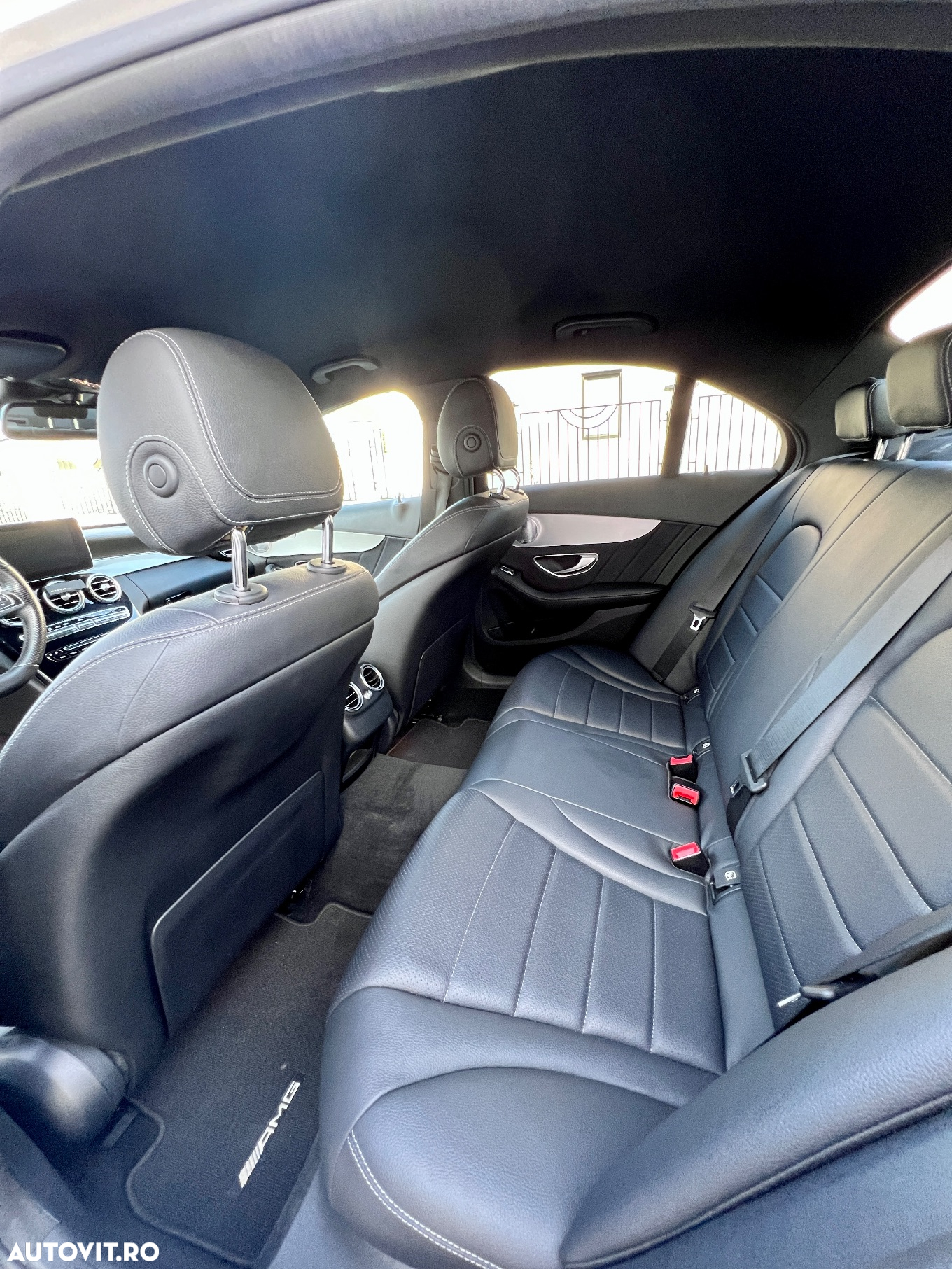 Mercedes-Benz C 400 4MATIC Aut. - 16