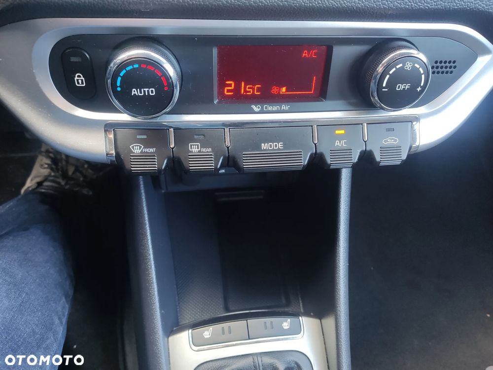 Kia Rio - 13