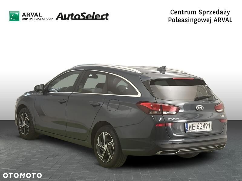 Hyundai i30 1.5 DPI Smart - 3