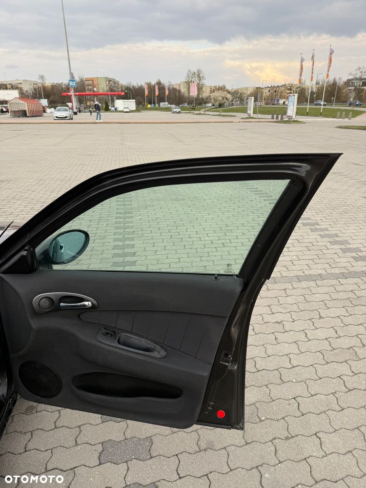 Alfa Romeo 156 1.9 JTD 8V Impression - 15