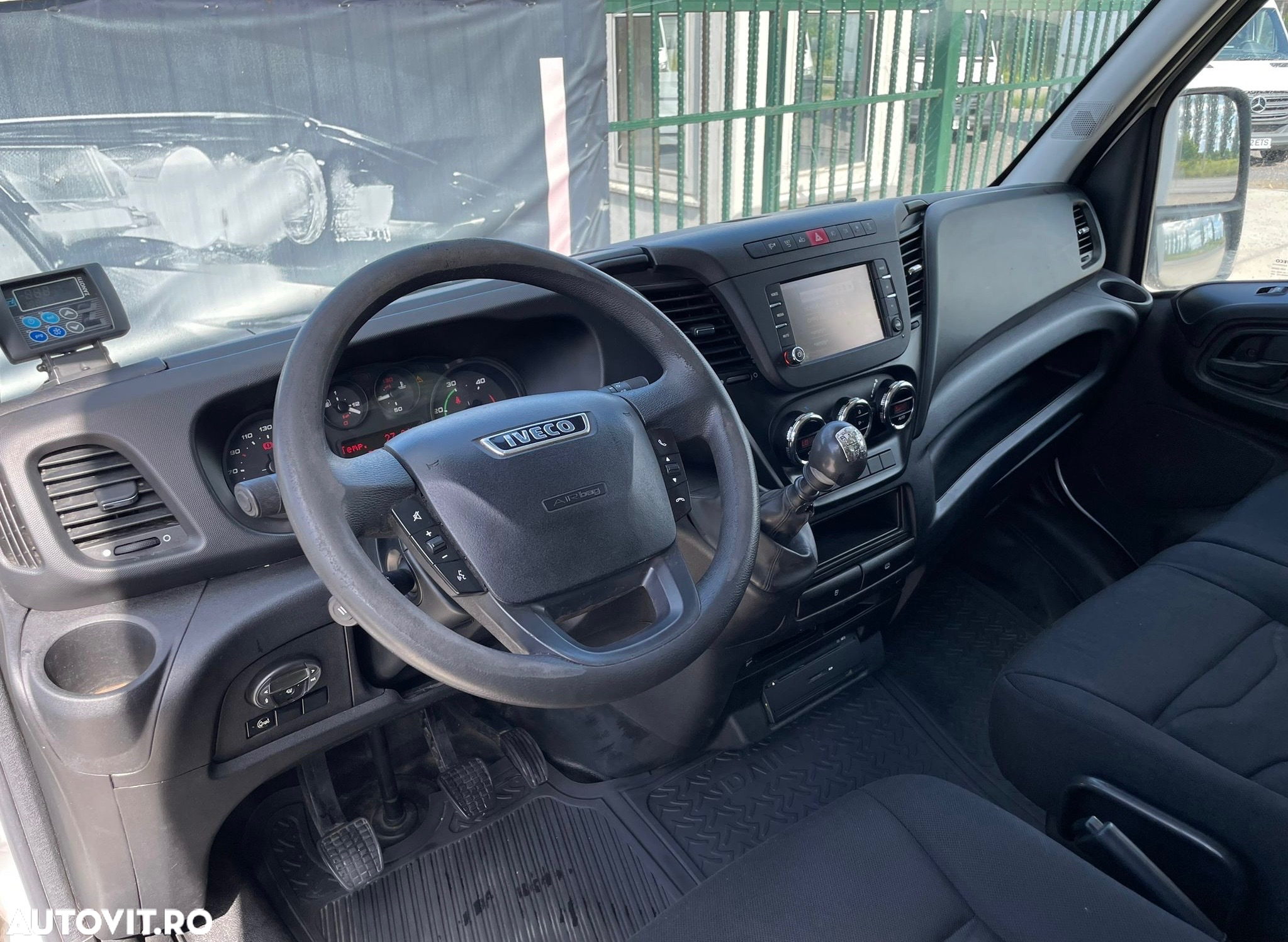 Iveco Daily 3.0 D FRIGORIFIC LIFT SPATE - 21