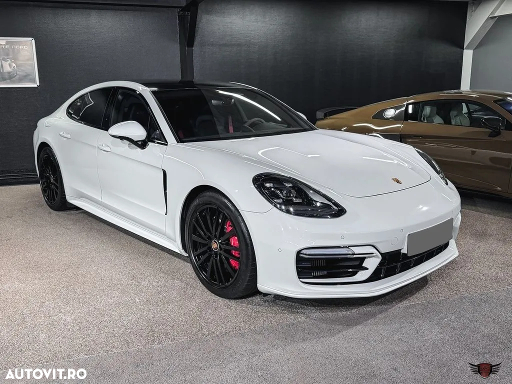 Porsche Panamera GTS - 3