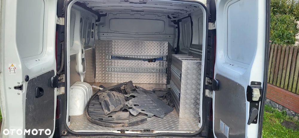 Renault Trafic - 17
