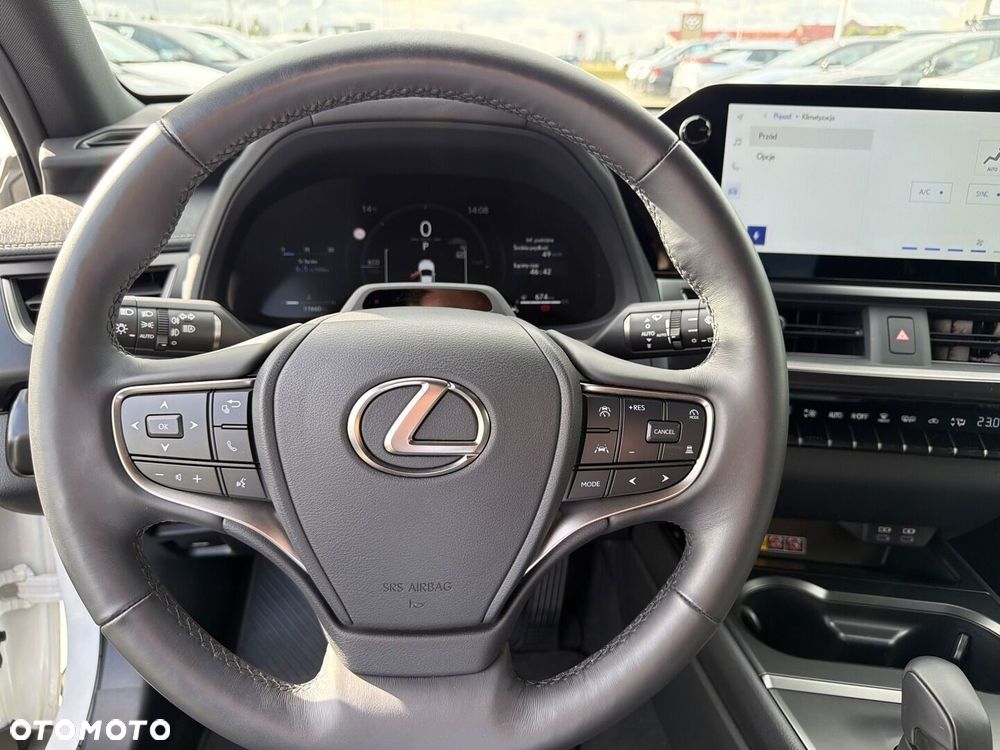 Lexus UX 300h Prestige - 16