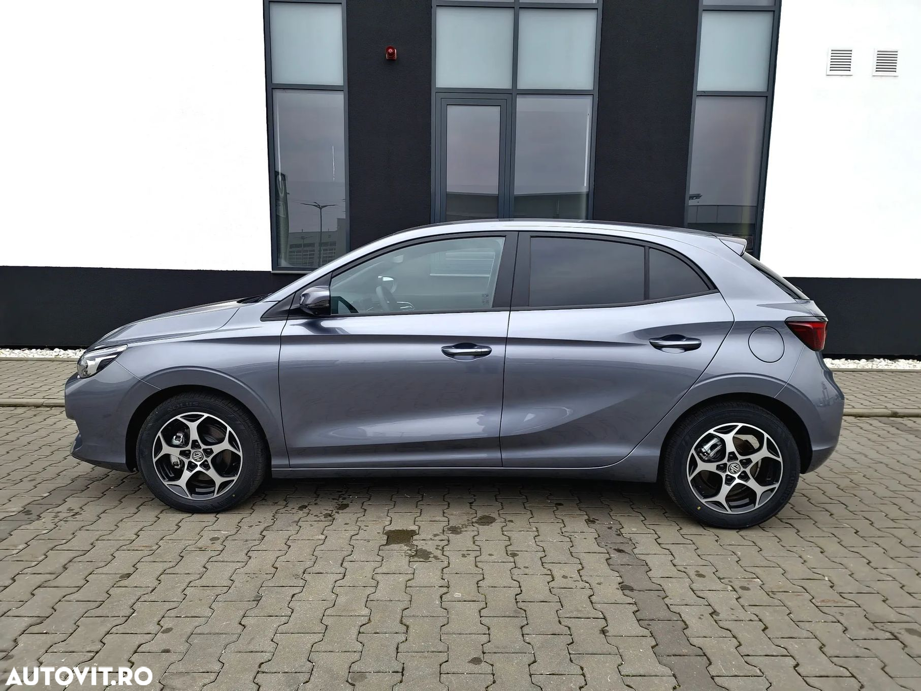 MG MG3 - 5